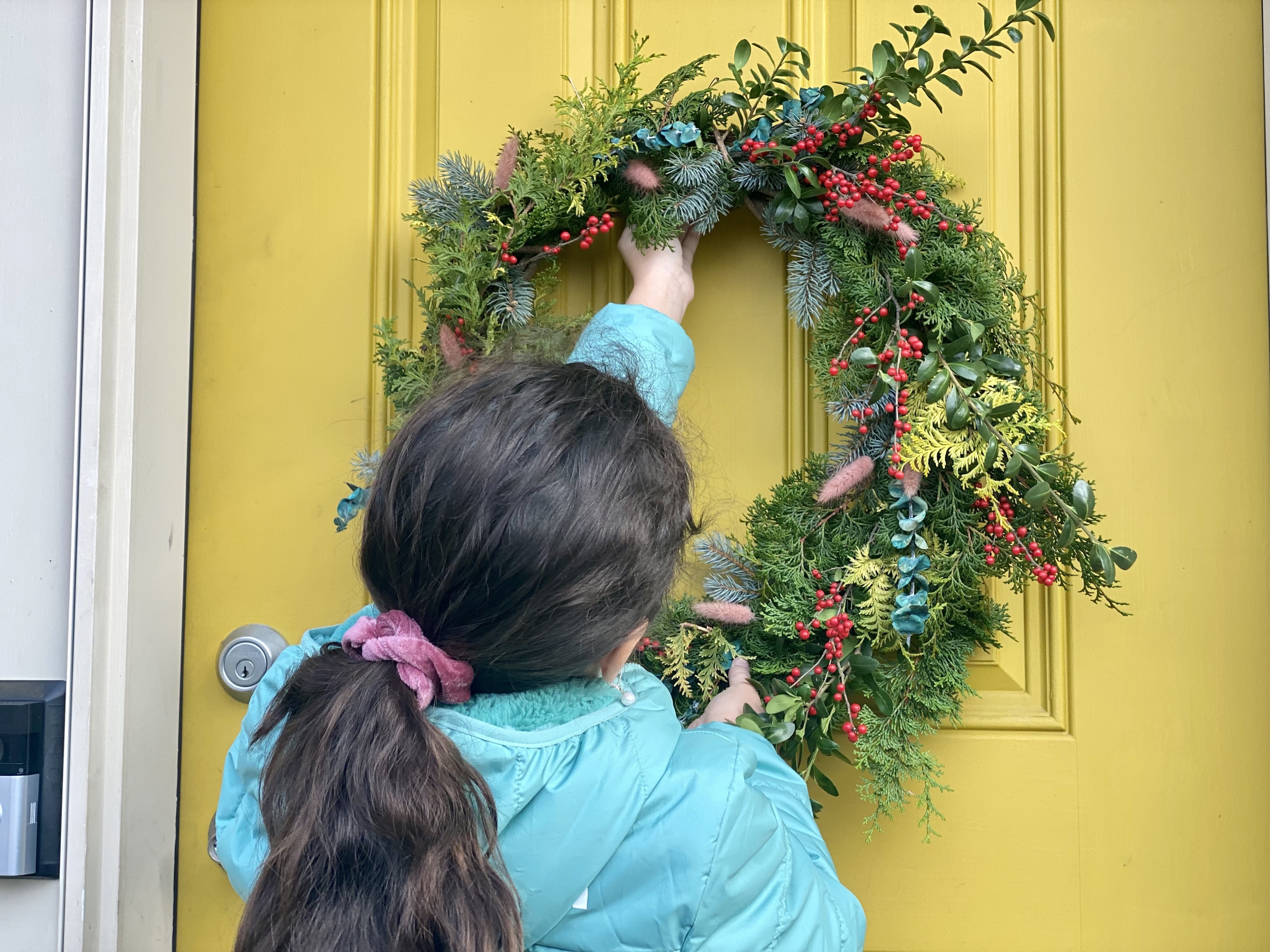 Construction Paper Wreath – Housing a Forest